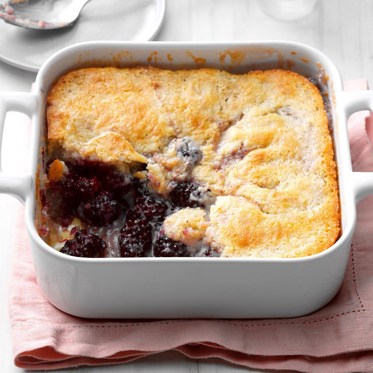 Mama’s Blackberry Cobbler