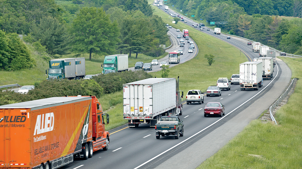 Crash causes delays on I-81S in Roanoke County