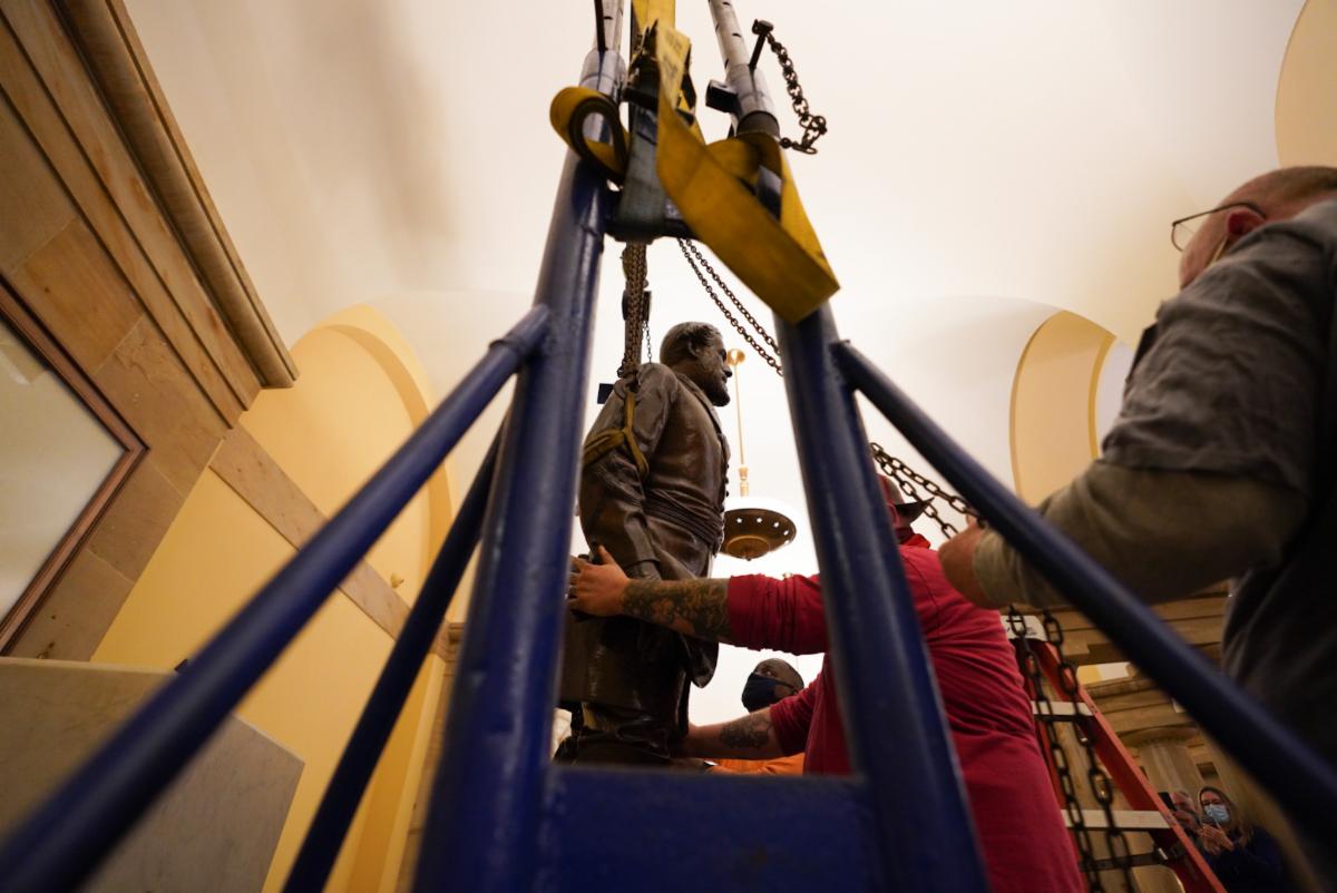 Virginia Removes Confederate Statue From U.S. Capitol