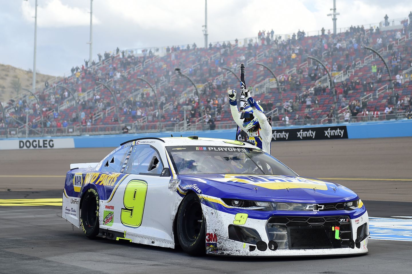 Chase Elliott races to first NASCAR Cup championship