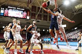 No. 22 Virginia Wins 61-49 at Boston College