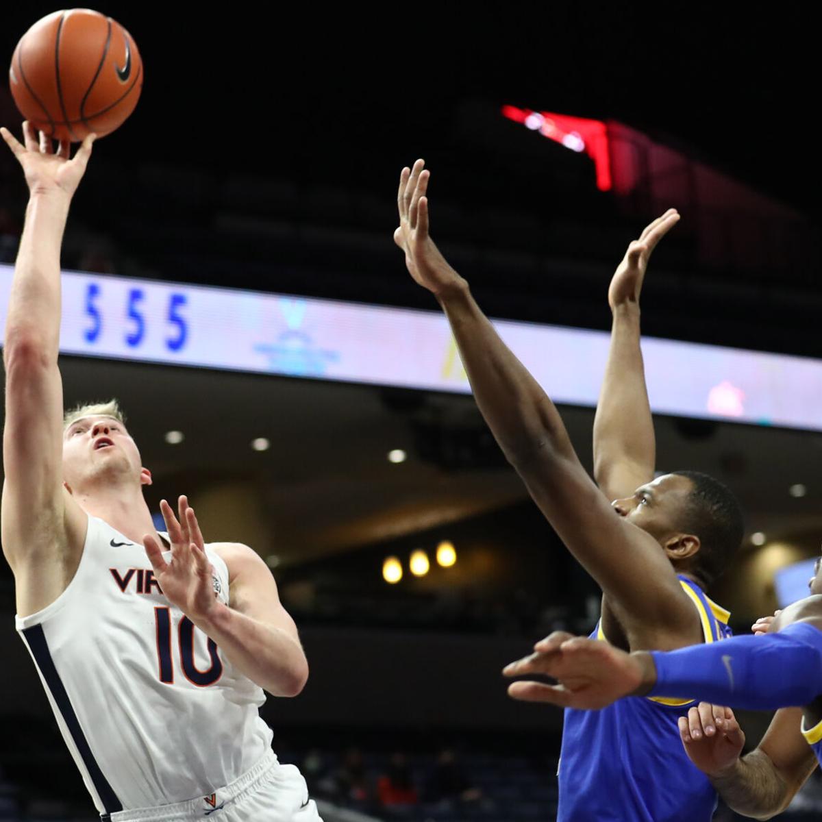 No. 14 Virginia Holds Off Pitt 73-66