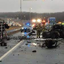 Police: 3 killed in multi-vehicle crash on I-95 in Virginia