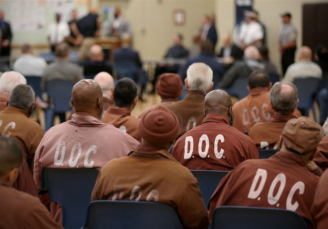 All Virginia prison inmates have been offered COVID vaccinations, corrections official says