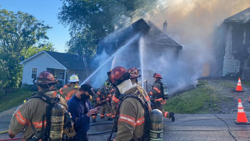 Body found after fire that burned Roanoke homes