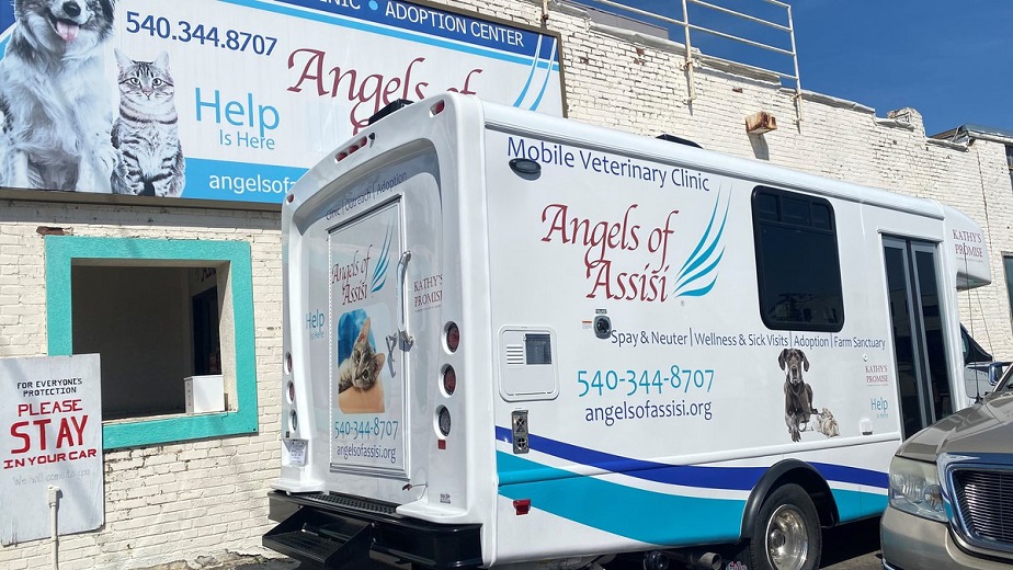 Pop-up mobile clinic hosted by Angels of Assisi