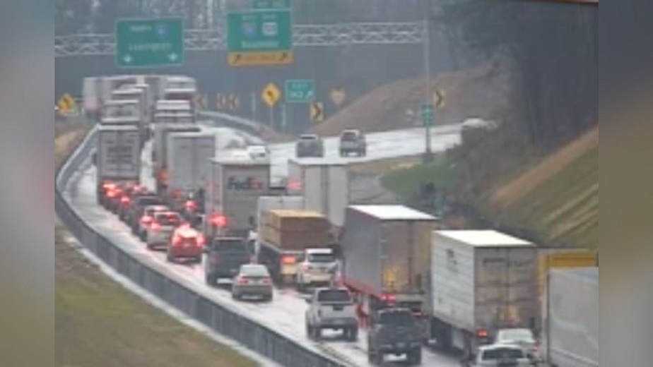 Roanoke County accident on Interstate 81 caused delays