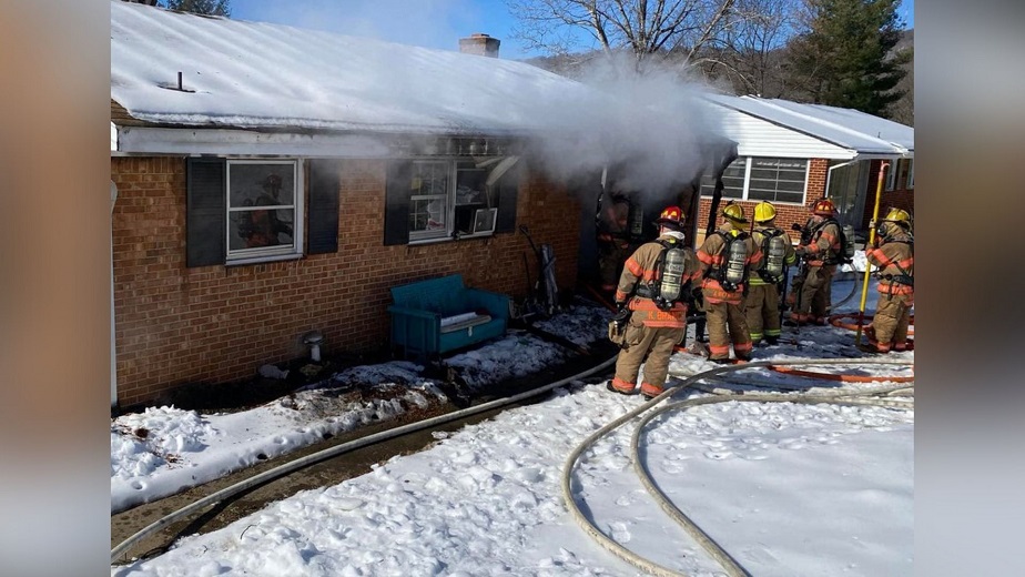 Two people displaced after Roanoke County house fire