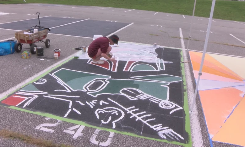 BHS students show creativity painting parking lot