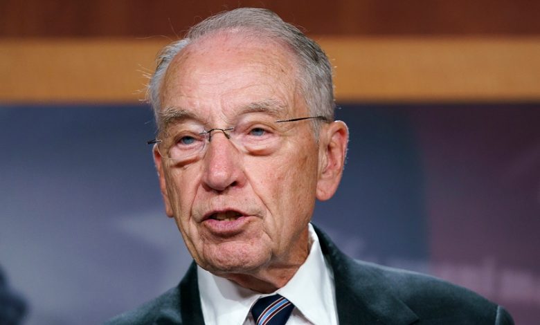 Grassley expresses concern to FBI director in wake of Mar-a-Lago search