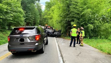 Parent and child hospitalized after Roanoke County crash