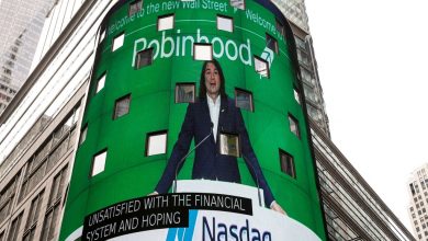 Robinhood slashing workforce again