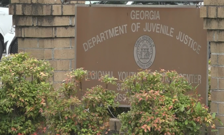 Corrections officer arrested after juvenile dies from “fight game” in youth detention center