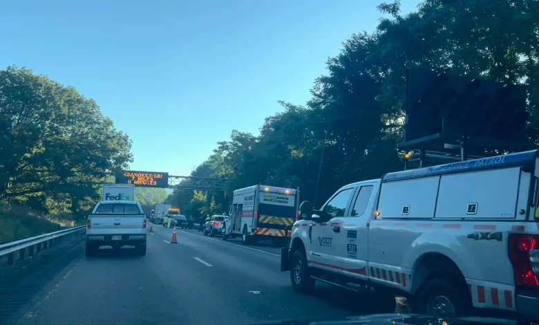 Tractor-trailer accident closes several lanes on I-81N in Roanoke County