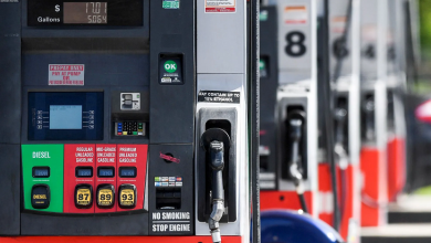 Christmas gift for Roanoke drivers, gas prices continue to decline